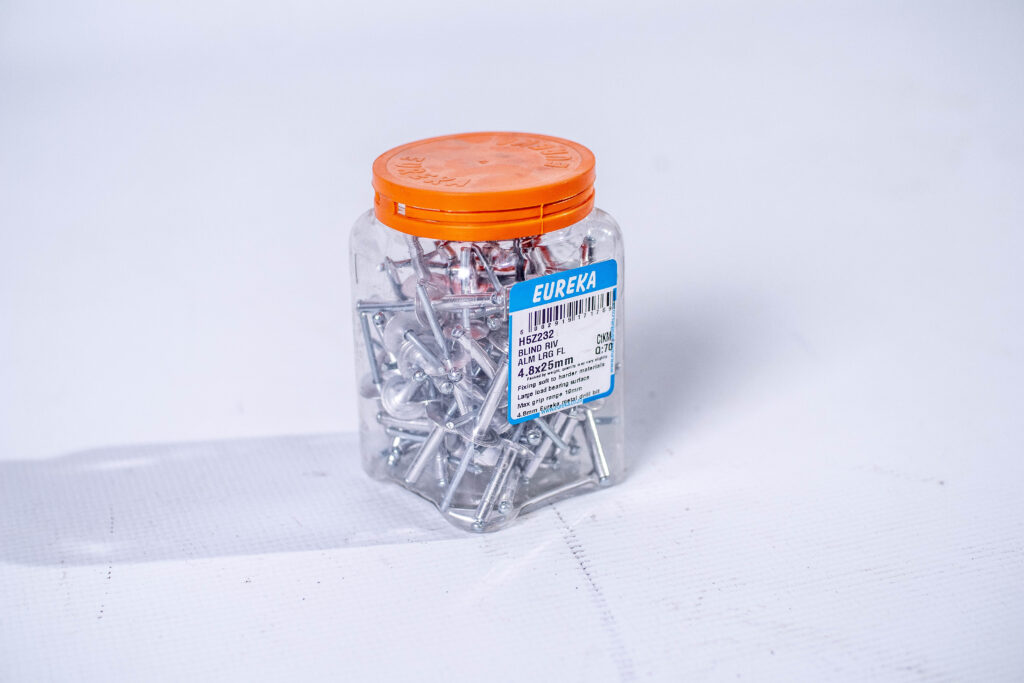 Blind Riv ALM LRG FL 4.8x25mm