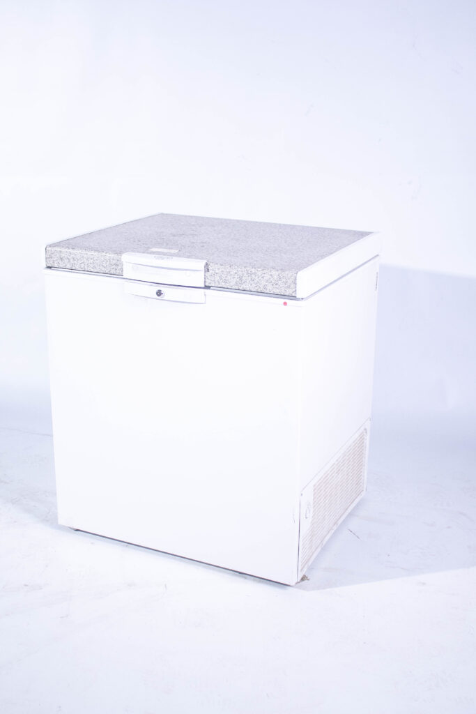 Fridge Defy 210 Solar Hybrid