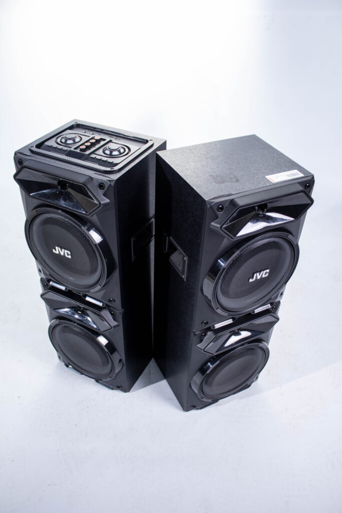 JVC Dual Speaker 8'' x2 Subs