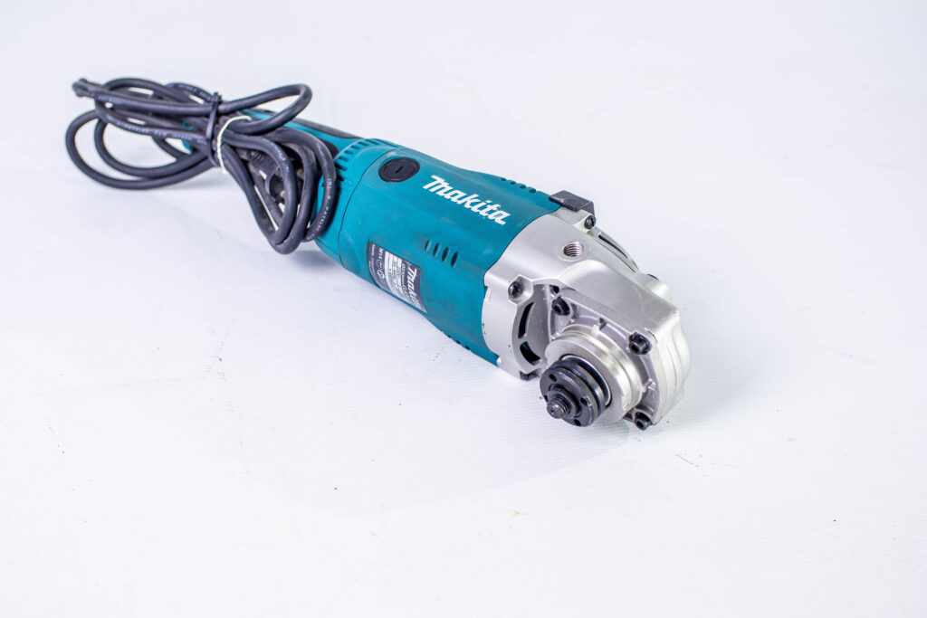 Makita Grinder 230mm 2200w