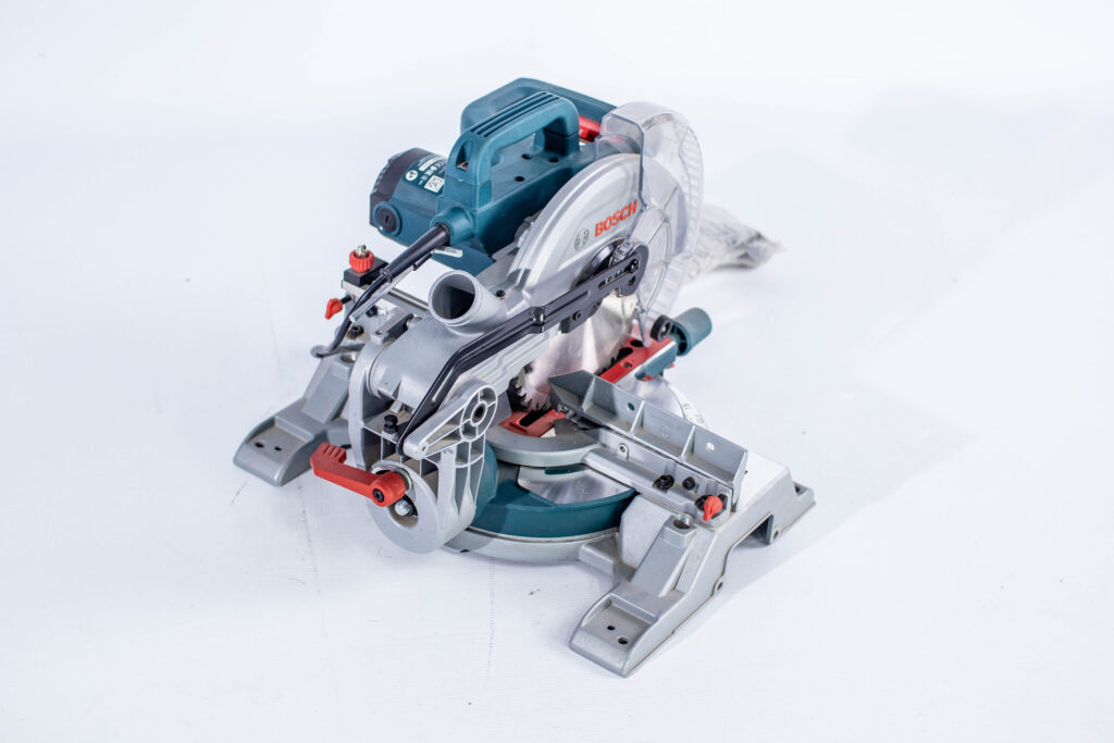 Bosch Mitre Saw Cutting Machine GCM 216