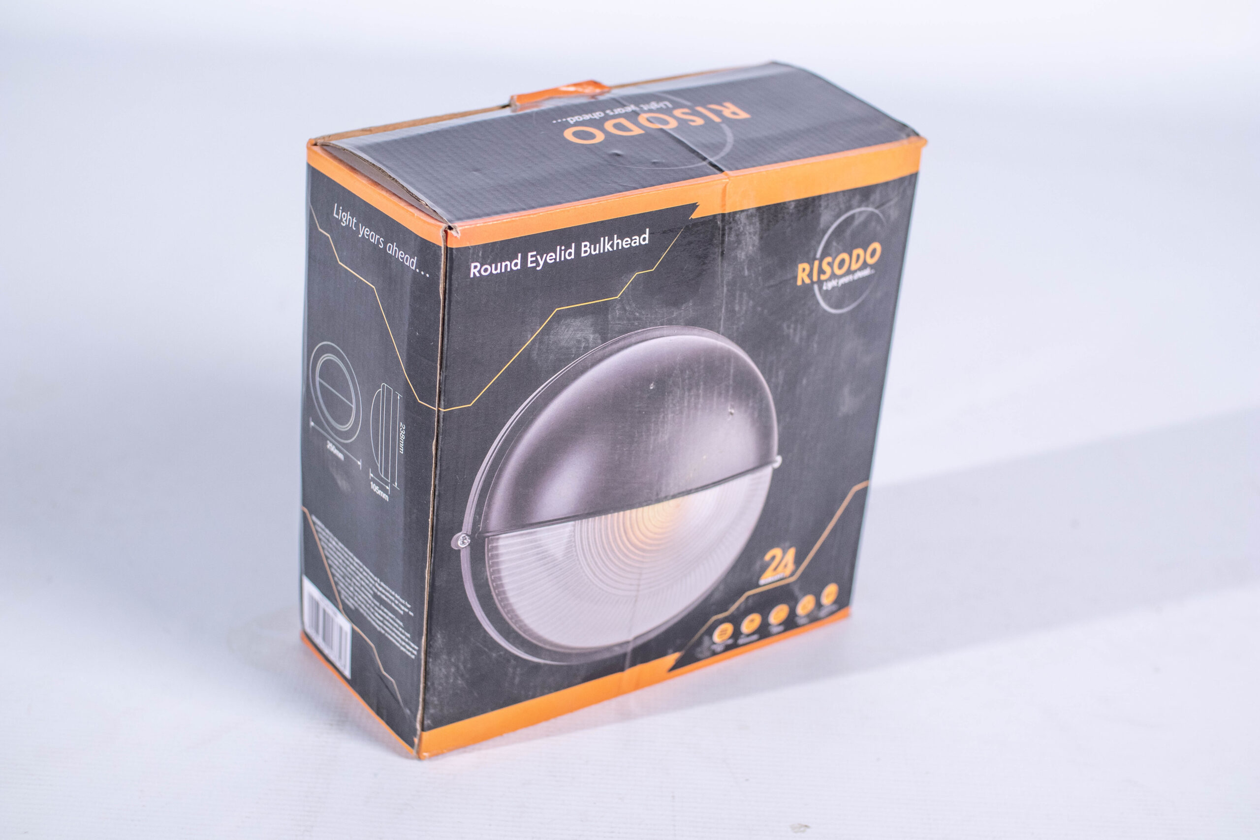 Round Eyelid Bulkhead 100W LRG Black