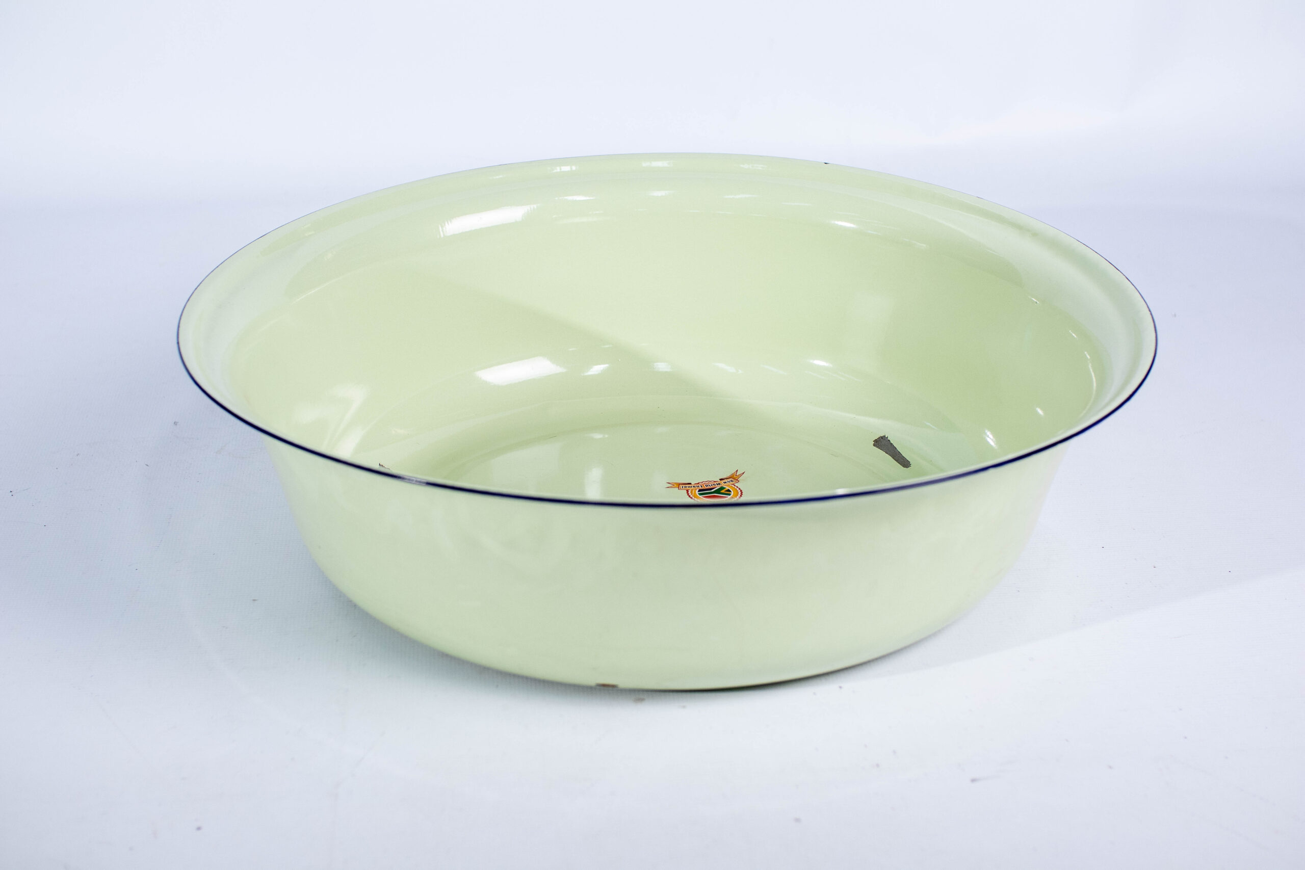 Wash Basin 70cm Enamel